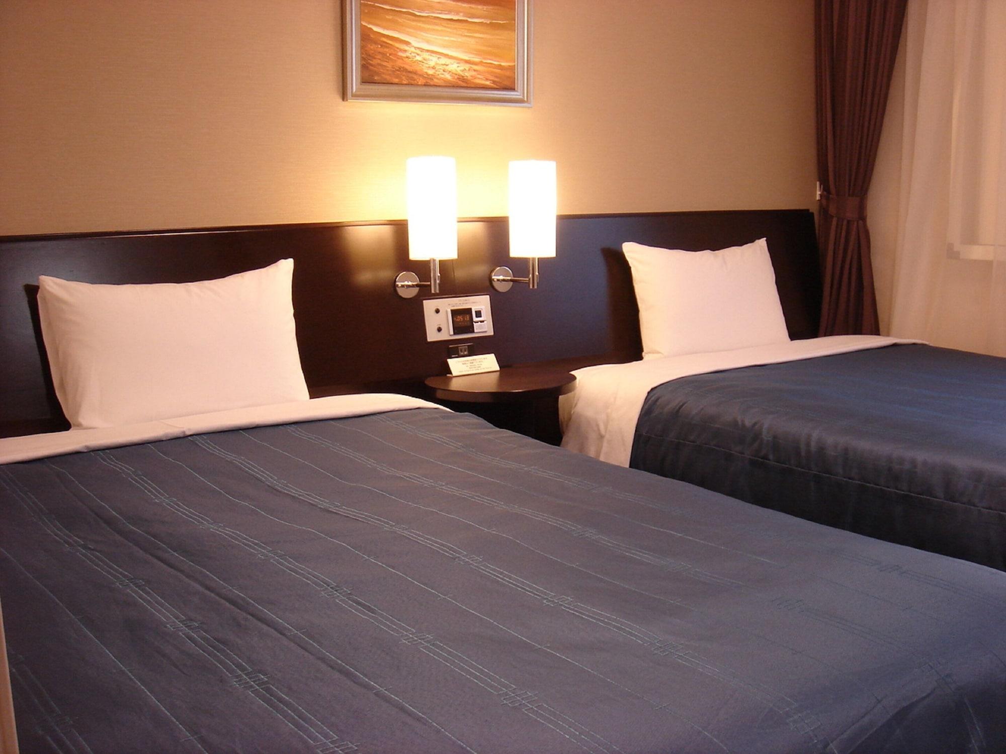 Hotel Route-Inn Tsuruoka Ekimae Экстерьер фото